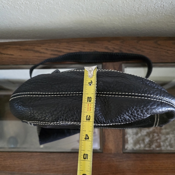 Like new Talbots small messenger style bag - Picture 5 of 10